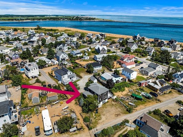 10 70th Street, Newburyport MA 01950