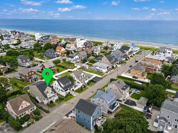 65 F Street, Hull MA 02045