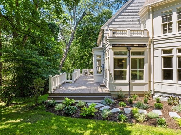 49 Buswell Park, Newton MA 02458