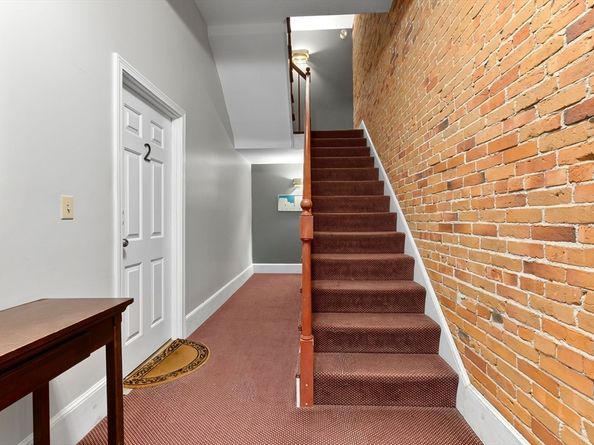 23 Chestnut St 3L, Chelsea MA 02150