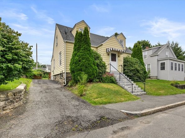 120 Farrar Ave, Worcester MA 01604
