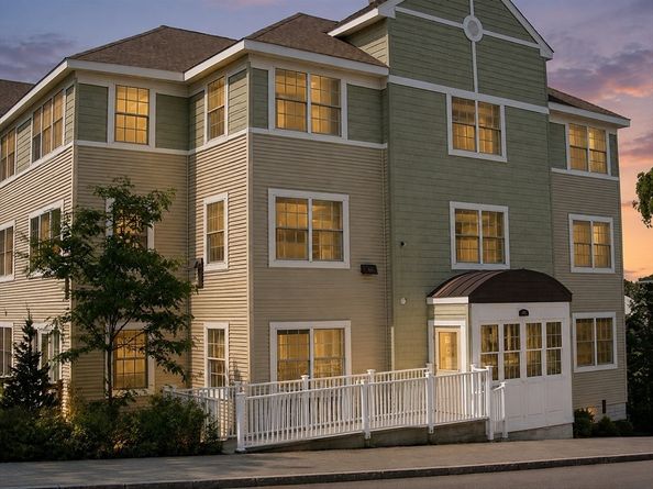 48 Federal St 206, Beverly MA 01915