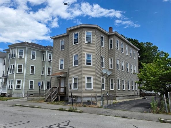 7 Preston St, Worcester MA 01610