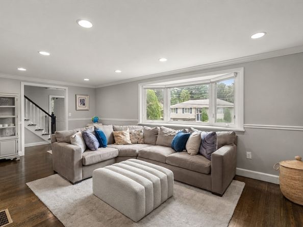 150 Woodbine Circle, Needham MA 02494