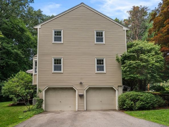 11 Bacon Rd, Framingham MA 01701