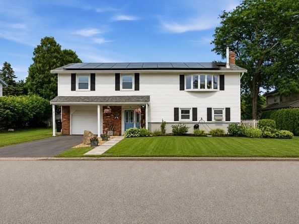 84 Almeda St, Salem MA 01970