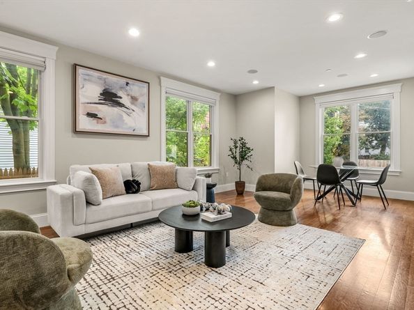 14 Pearl B, Somerville MA 02145