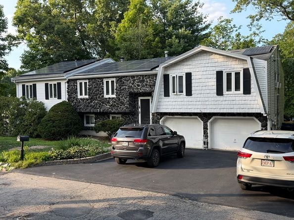 1 Burris Way, Randolph MA 02368