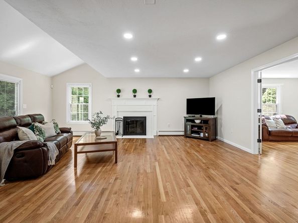 14 Nourse Street, Westborough MA 01581