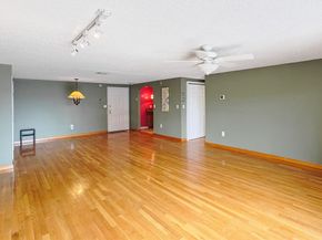 8 9th St 406, Medford MA 02155