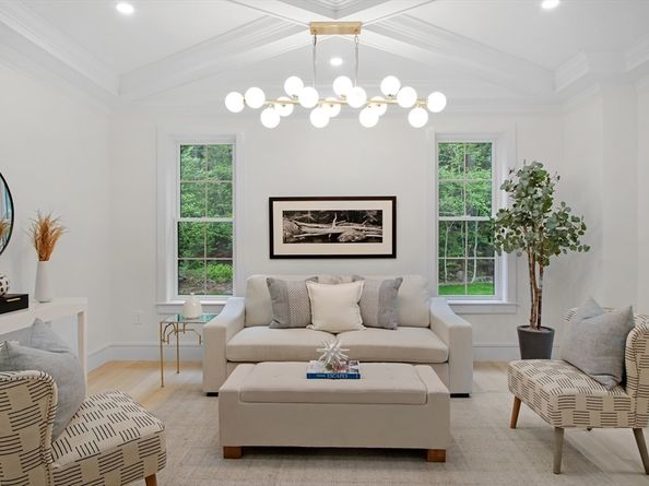 293 Cross St, Norwell MA 02061