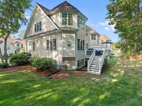 32 Bobby Jones Dr 32, Andover MA 01810