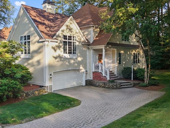 32 Bobby Jones Dr 32, Andover MA 01810
