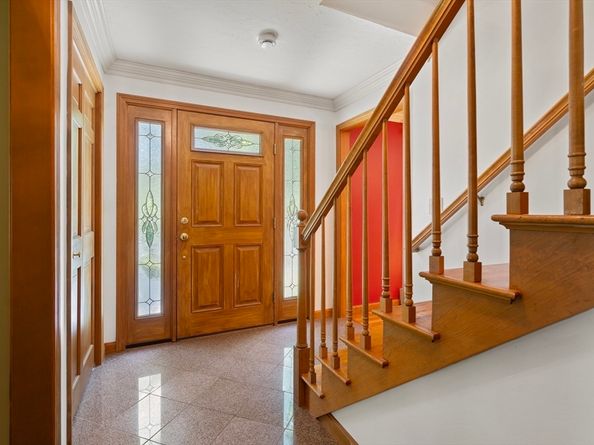 100 Avery Heights Drive, Holden MA 01520
