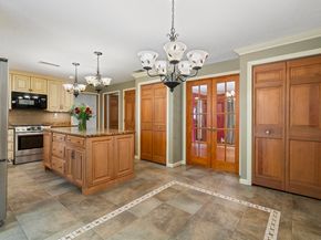 100 Avery Heights Drive, Holden MA 01520