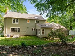 100 Avery Heights Drive, Holden MA 01520
