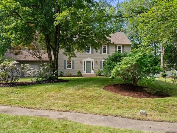 100 Avery Heights Drive, Holden MA 01520