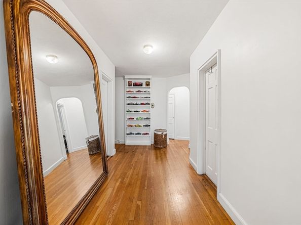 50 Follen St 306, Cambridge MA 02138