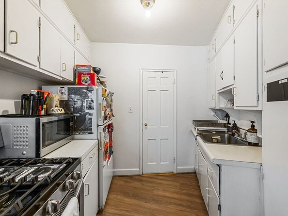 50 Follen St 306, Cambridge MA 02138
