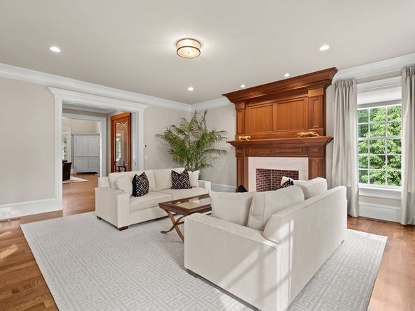 540 Harland St, Milton MA 02186