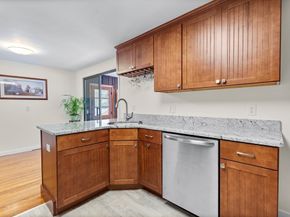 18 Fairview Rd, Westborough MA 01581