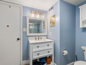 122-130 Fulton Street 13, Boston MA 02109