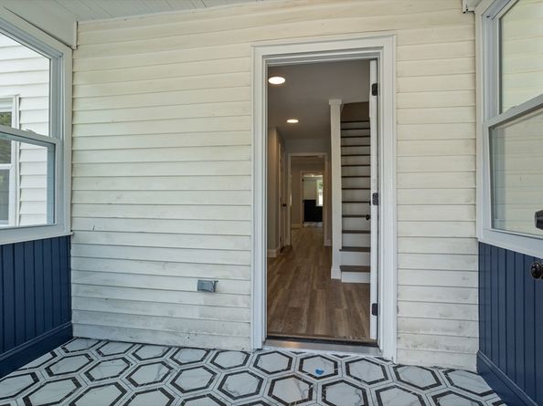 51 Kilbourn Rd, Lancaster MA 01523