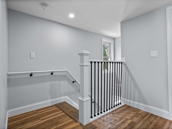 51 Kilbourn Rd, Lancaster MA 01523
