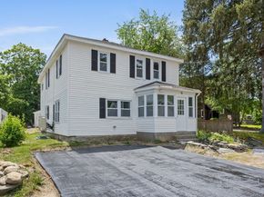 51 Kilbourn Rd, Lancaster MA 01523