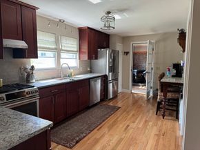 89 Westview, Worcester MA 01602
