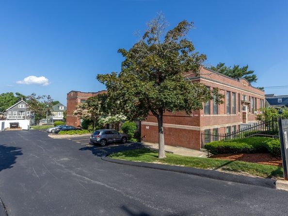 80 Beaumont St 101, Boston MA 02124