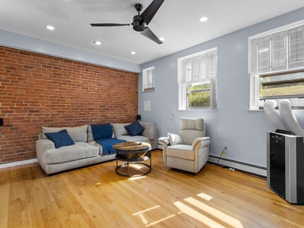 80 Beaumont St 101, Boston MA 02124