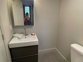 51 John St 201, Brookline MA 02446