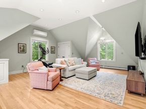 1 Crooked Ln, Manchester MA 01944