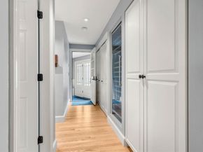1 Crooked Ln, Manchester MA 01944