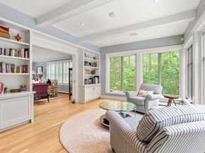 1 Crooked Ln, Manchester MA 01944