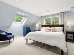 1 Crooked Ln, Manchester MA 01944