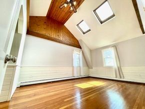 10 Brewster St, Plymouth MA 02360