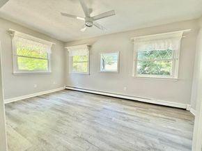 10 Brewster St, Plymouth MA 02360