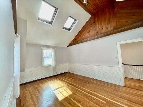10 Brewster St, Plymouth MA 02360