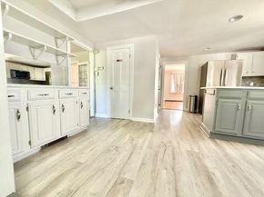 10 Brewster St, Plymouth MA 02360