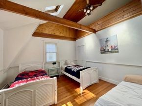 10 Brewster St, Plymouth MA 02360