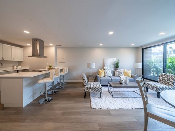 1105 Massachusetts Ave 1C, Cambridge MA 02138