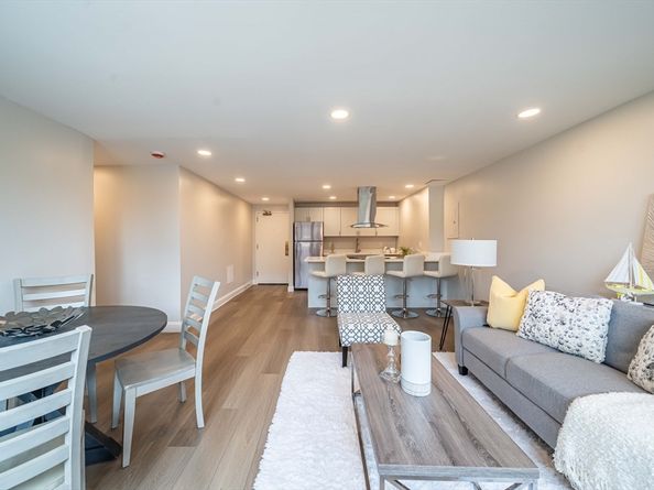 1105 Massachusetts Ave 1C, Cambridge MA 02138