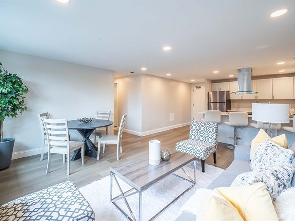 1105 Massachusetts Ave 1C, Cambridge MA 02138