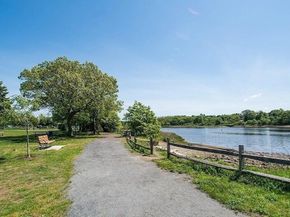 60 Edgehill Road, Braintree MA 02184