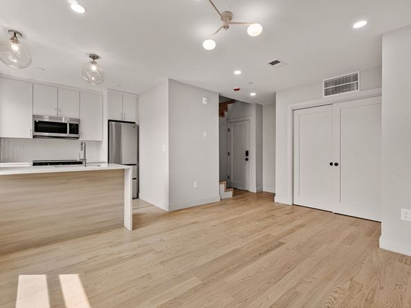 88 Maverick Street 3, Boston MA 02128