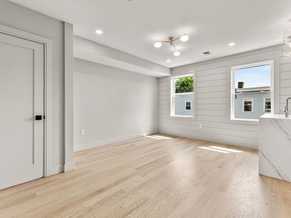 88 Maverick Street 3, Boston MA 02128