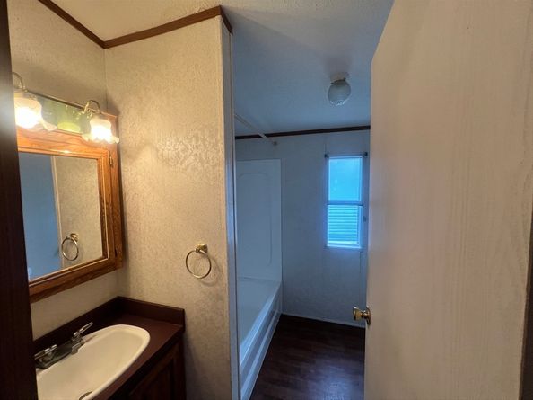 751 Washington St 33, Auburn MA 01501