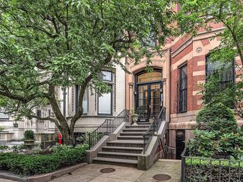 318 Commonwealth Ave